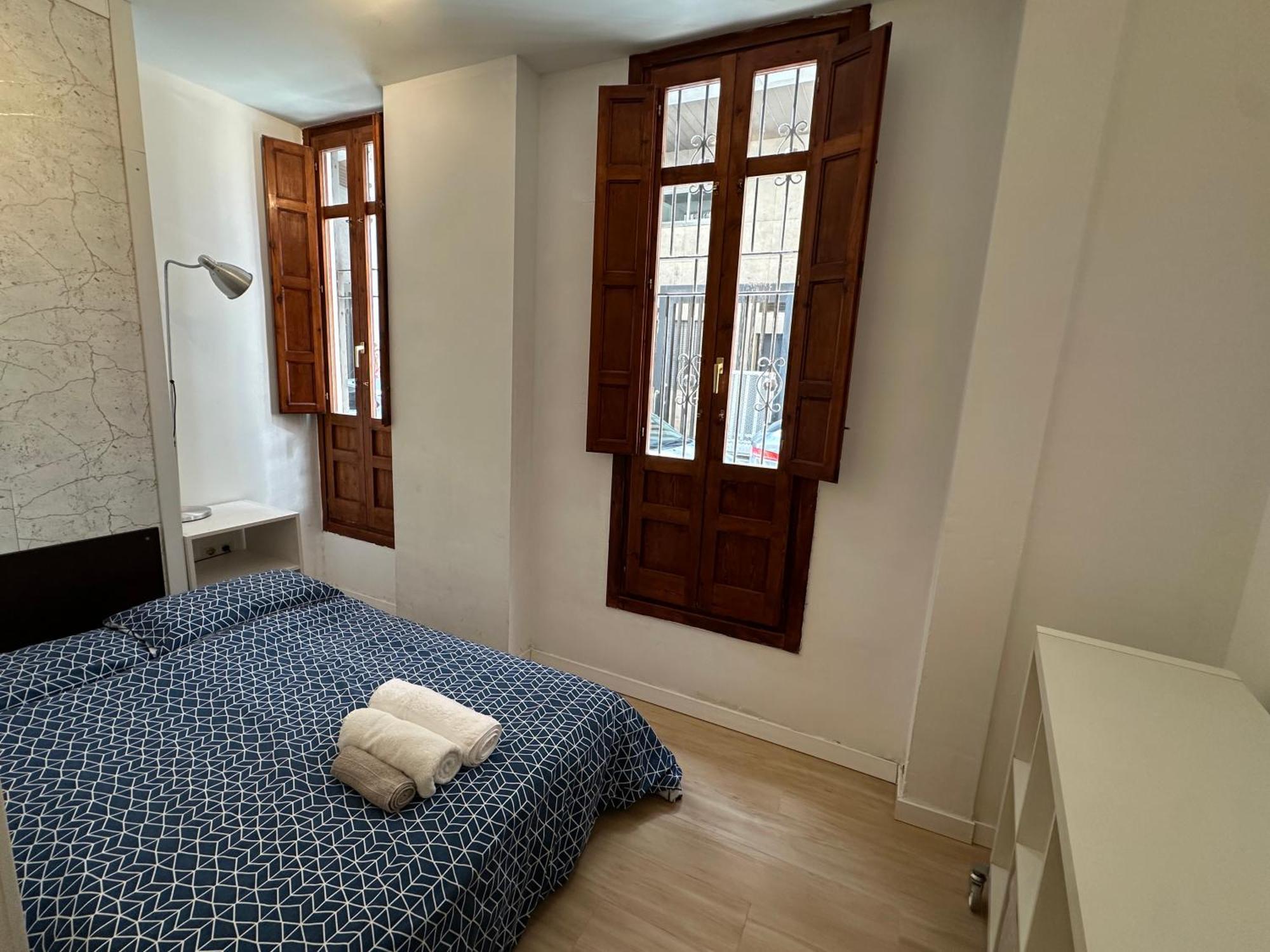 Appartamento Downtown Valenza Esterno foto